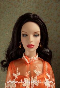 Tonner - Tyler Wentworth - Nu Mood Side Part Wave/Brown Wig - Perruque
